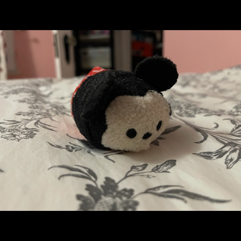 mini tsum tsum mickey mouse polka dot